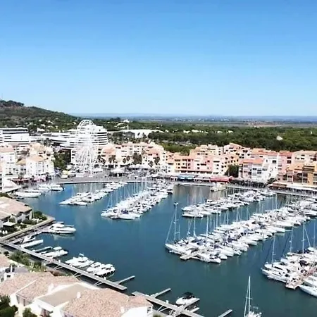 T4, Ile De La Marina, Parking Holiday home *