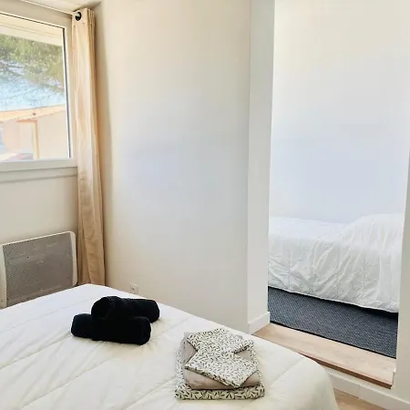 T4, Ile De La Marina, Parking Holiday home *